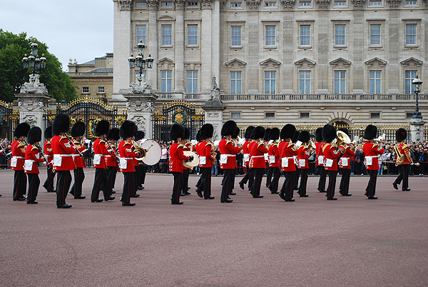 London - Buckingham Palace - Wachenwechsel/Wachablösung